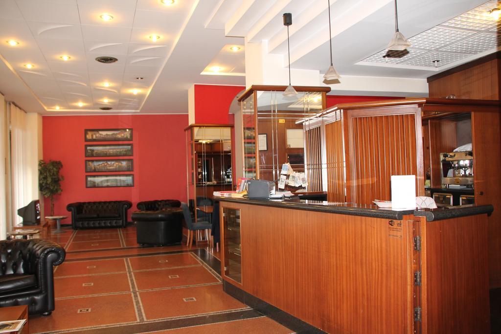 Hotel Giulio Cesare - Milan — Photos 2